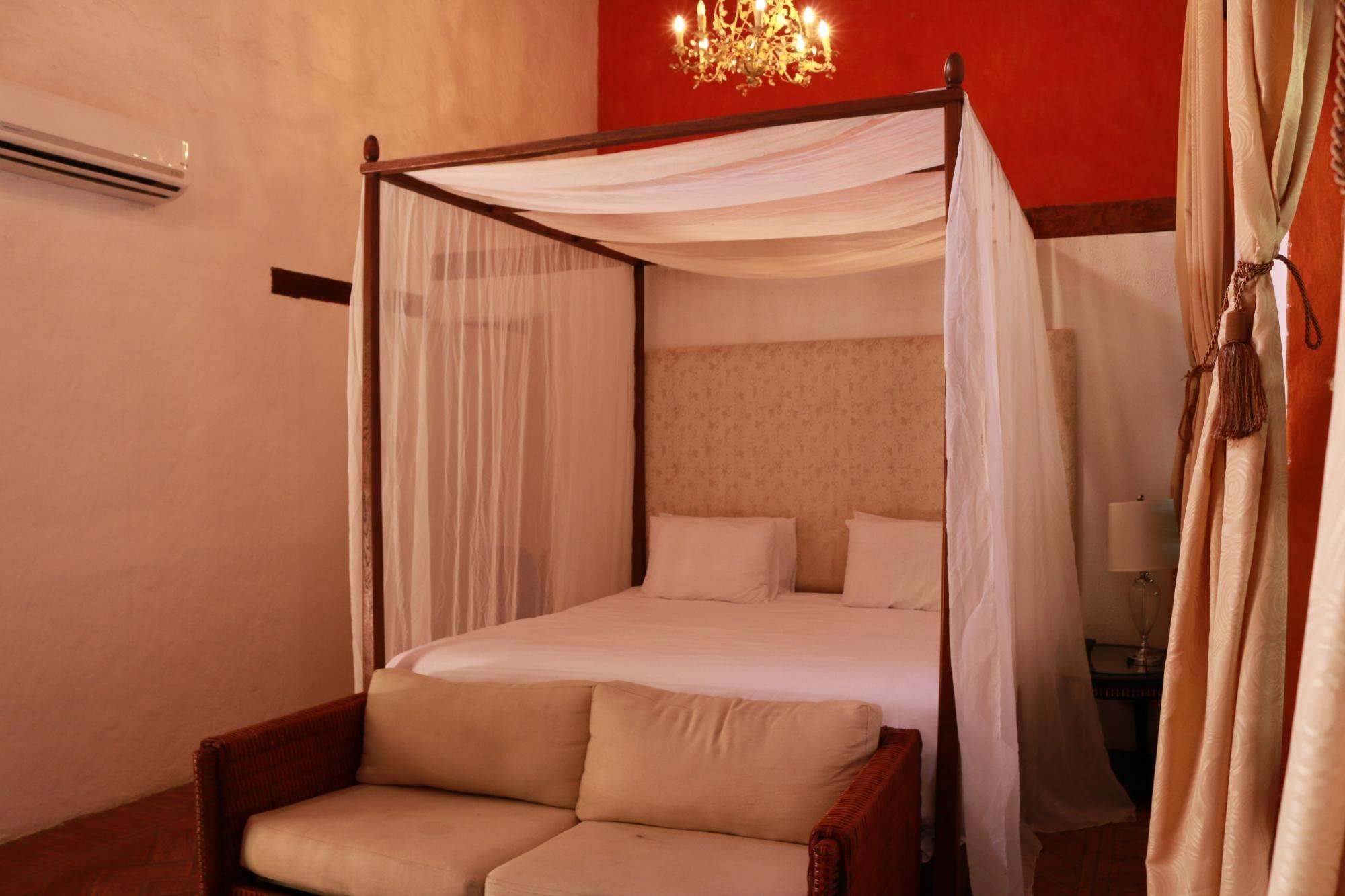 Casa De Reyes By Hmc