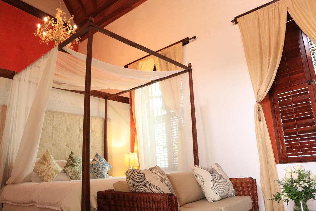 Casa De Reyes By Hmc