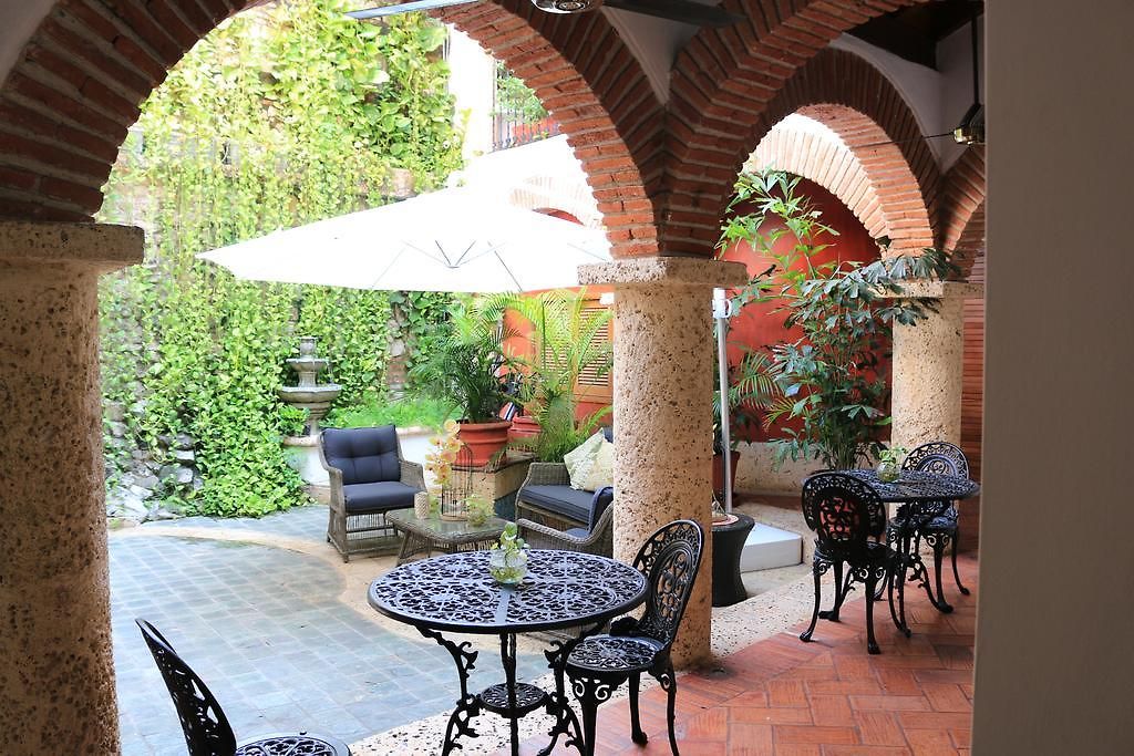 Casa De Reyes By Hmc