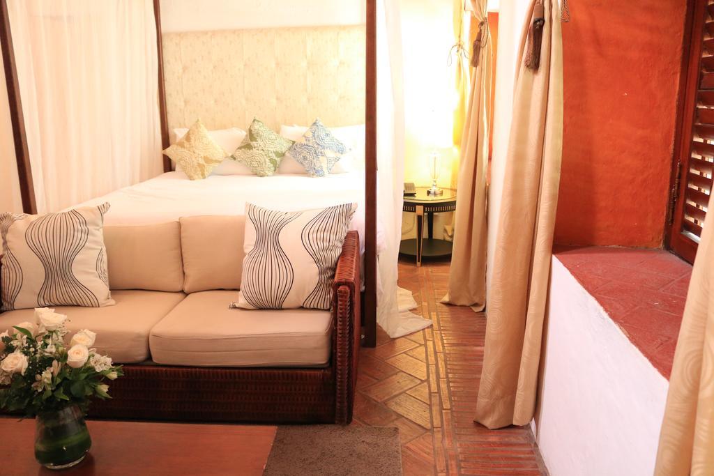 Casa De Reyes By Hmc